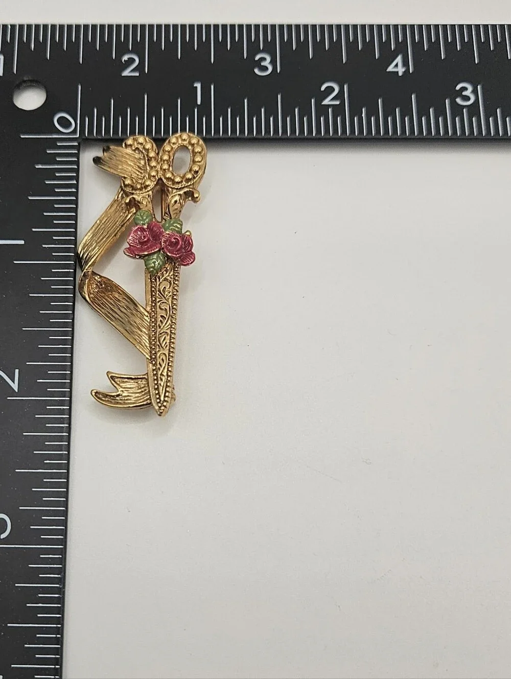 Vintage Gold Tone Scissors Shears Brooch Pin Enamel Rose Ribbon Jewelry